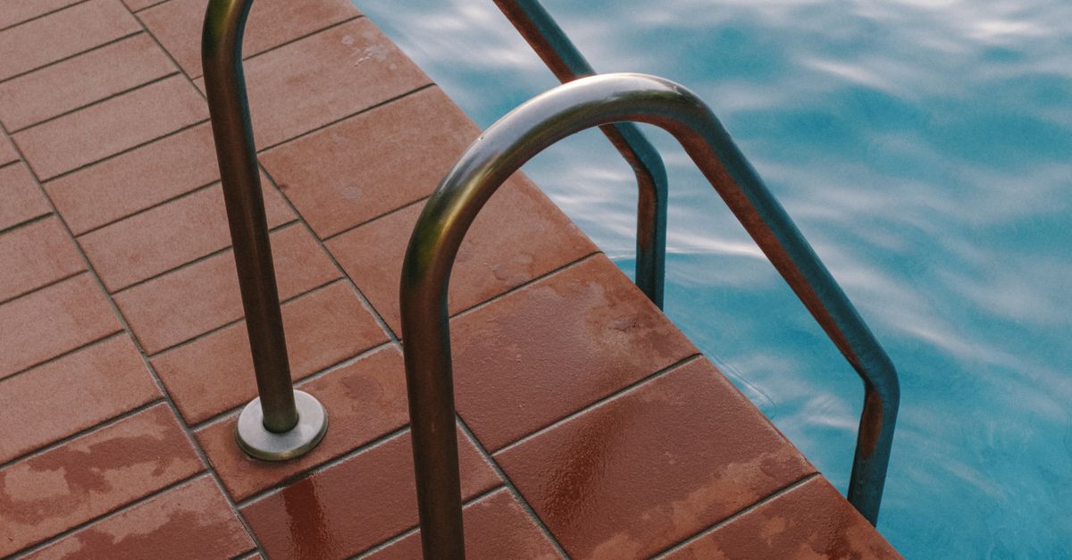 Navigating the Inspector's Checklist for Pool Safety Certification